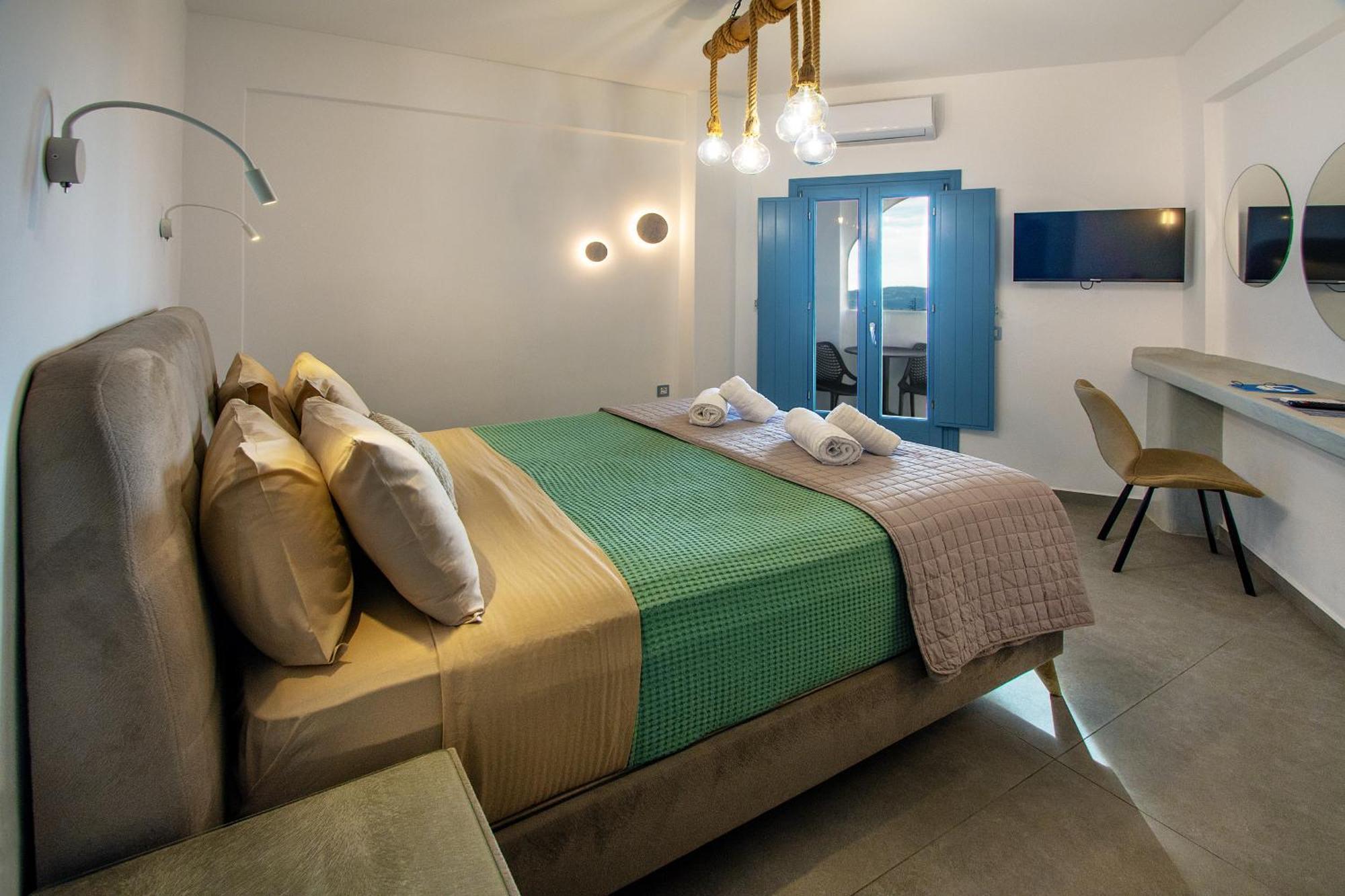 Aegean Blue Suites Pýrgos Eksteriør billede